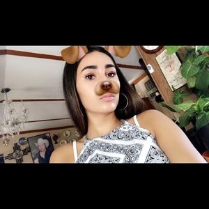 Meet your Posher, Monique