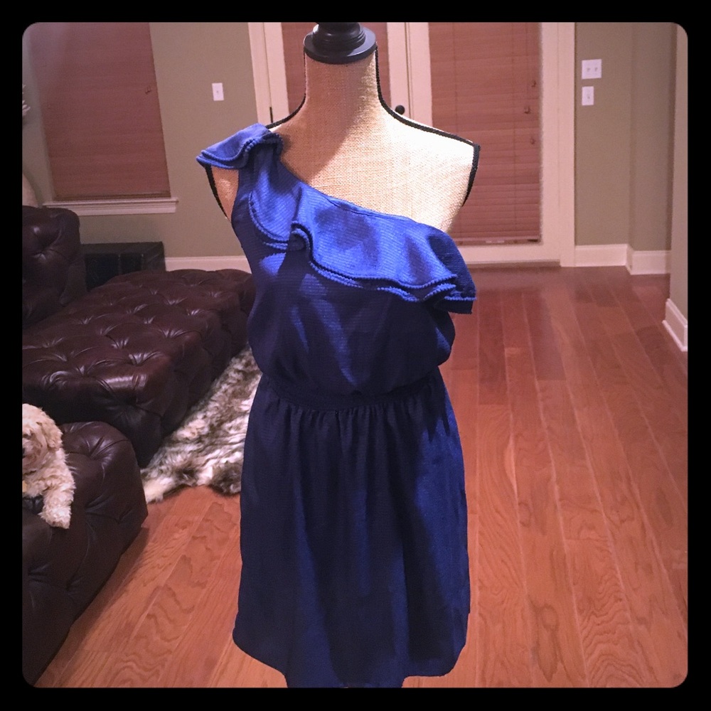One shoulder dress by Chelsea and Violet!
