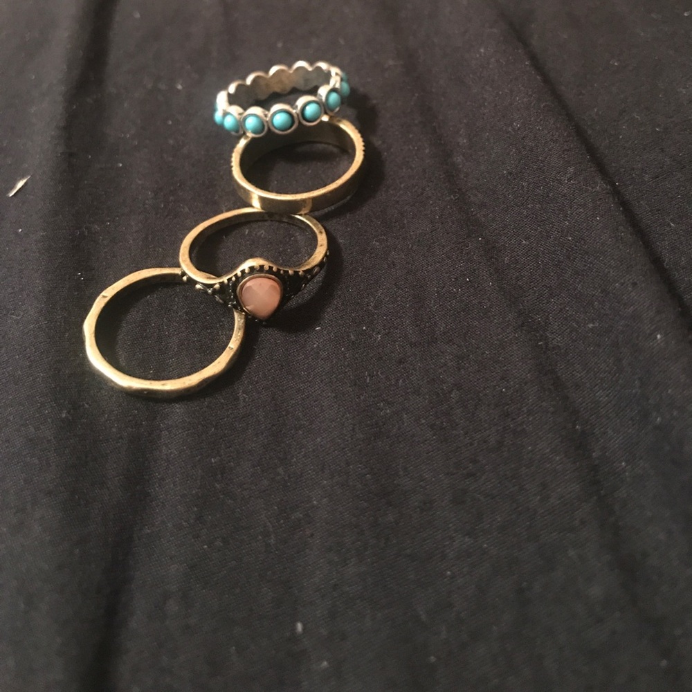 Set of rings