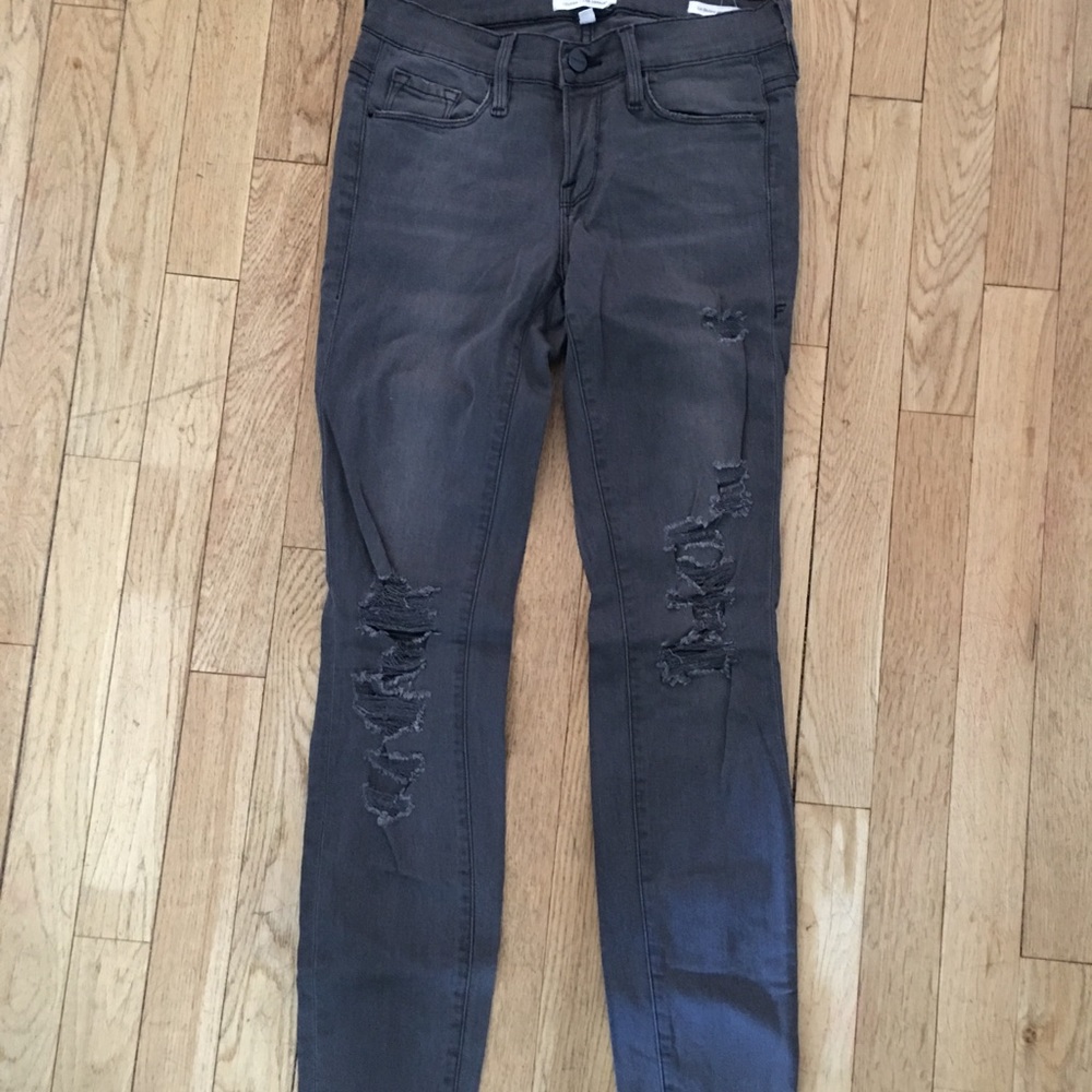 Frame jeans shredded knees