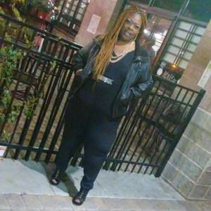 Meet your Posher, Aisha