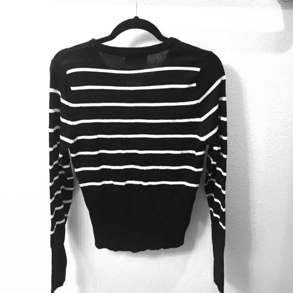 Black and White V Neck Sweater - Picture 3 of 5