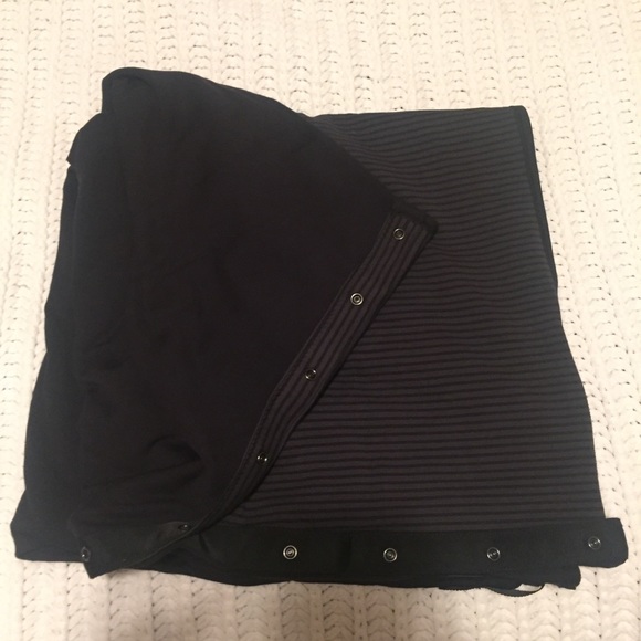 Lululemon Vinyasa Scarf - Picture 3 of 4