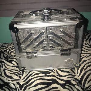 Caboodle makeup box