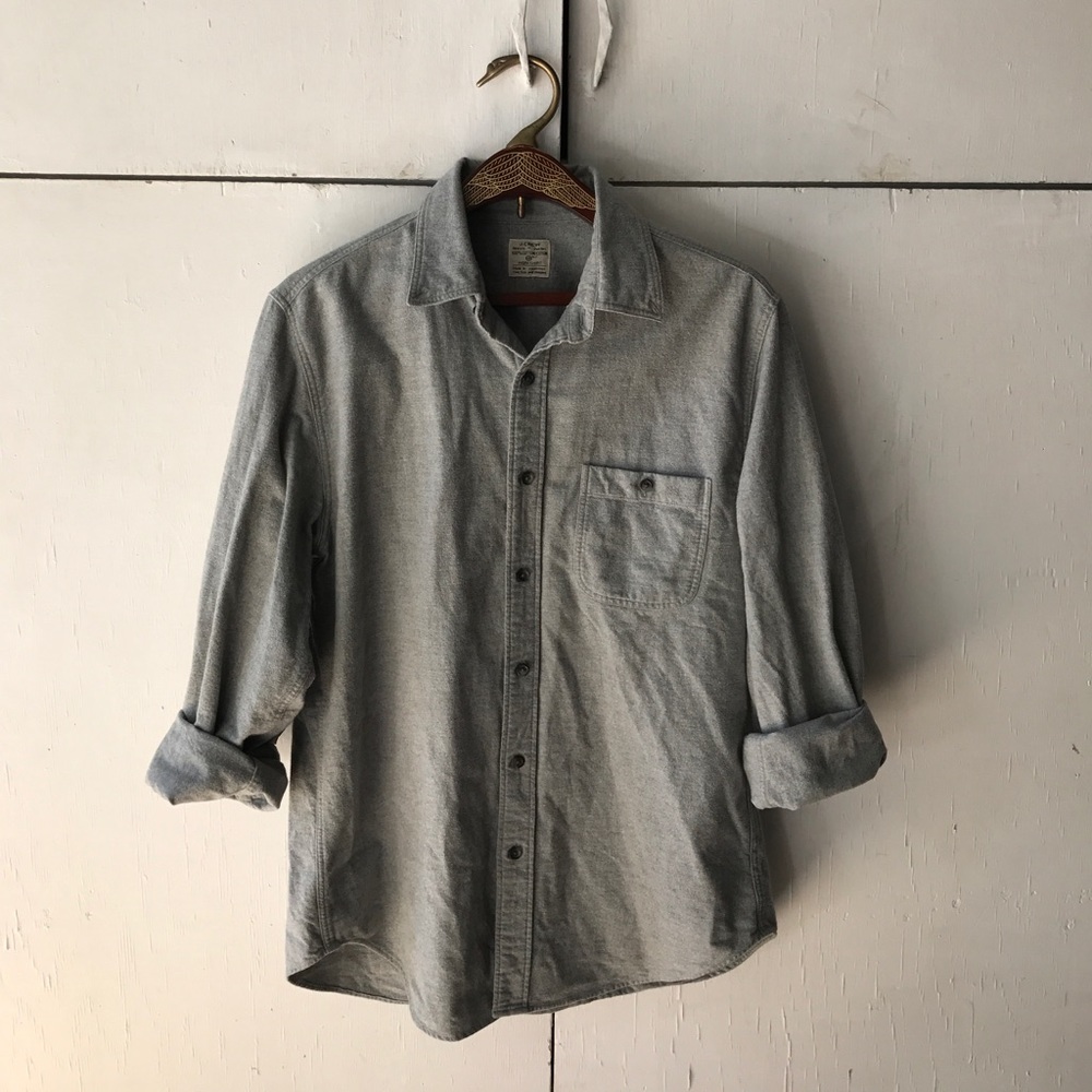 Patch Elbow Men’s J. Crew Button Down Size Medium