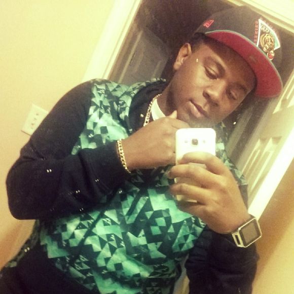 Meet your Posher, Quentin - Picture 1 of 1