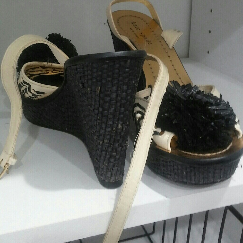 Authentic Kate Spade very unique adorable wedges