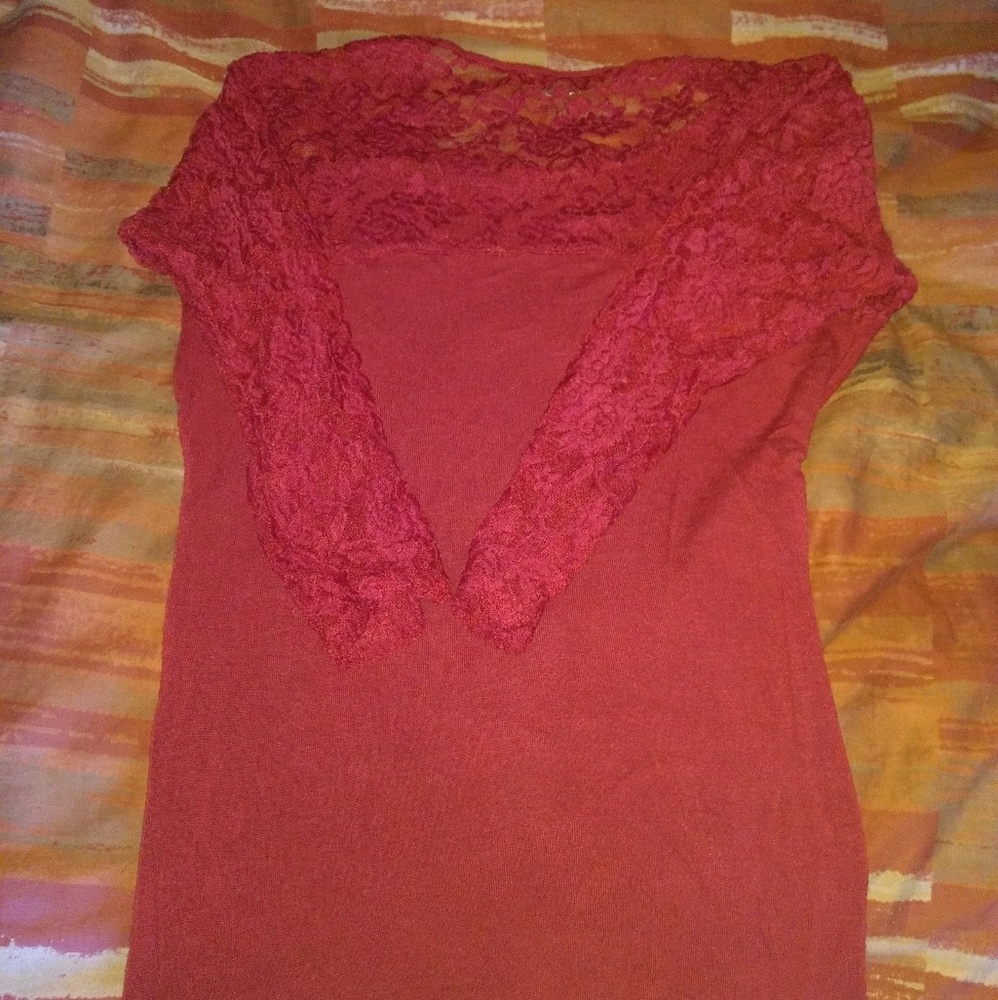 Long sleeve lace top