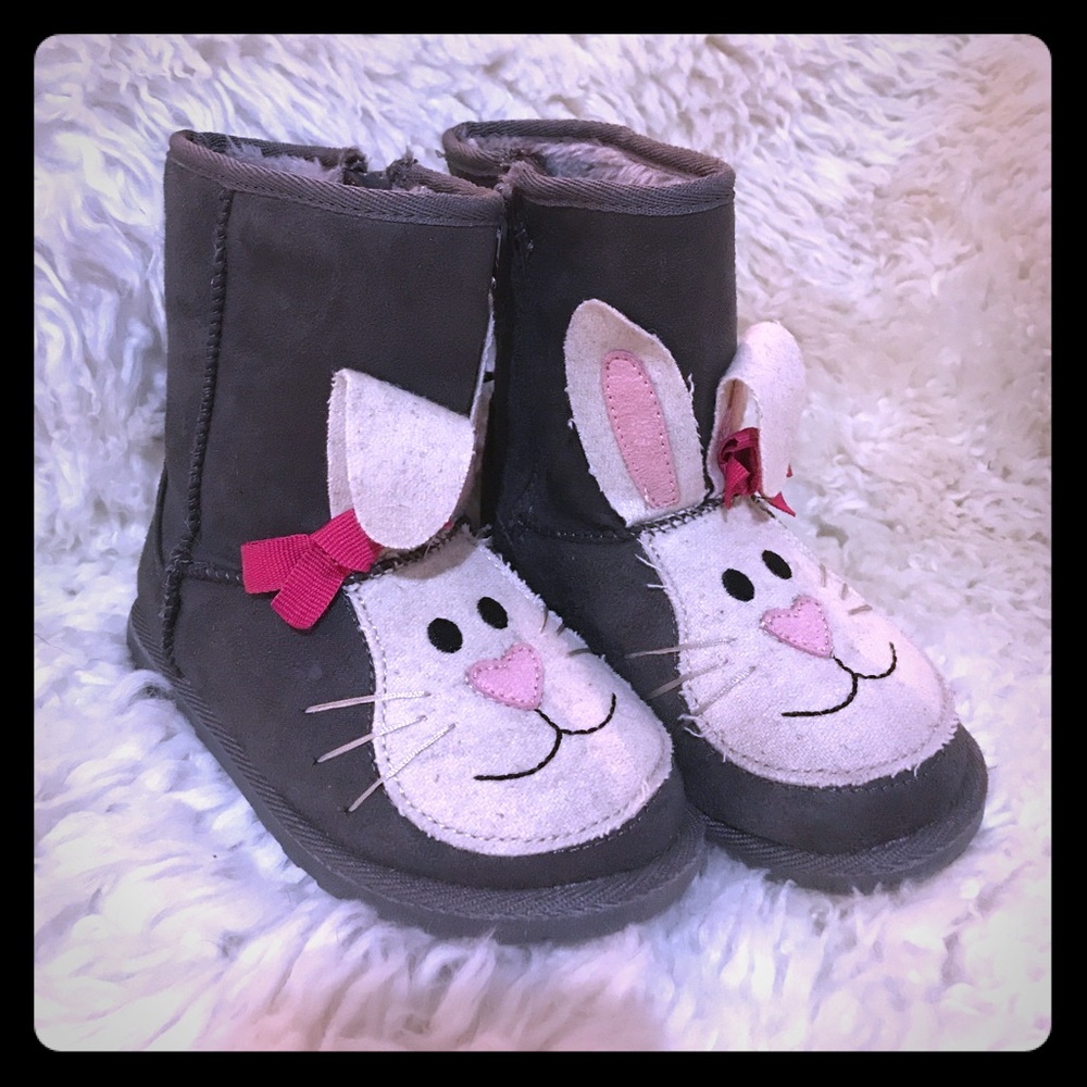 Bunny boots size 10 toddler