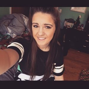 Meet your Posher, Liz