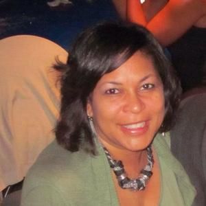 Meet your Posher, Stacy