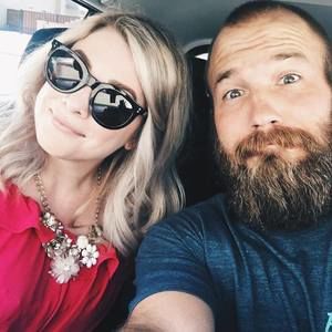 Meet your Posher, Dara