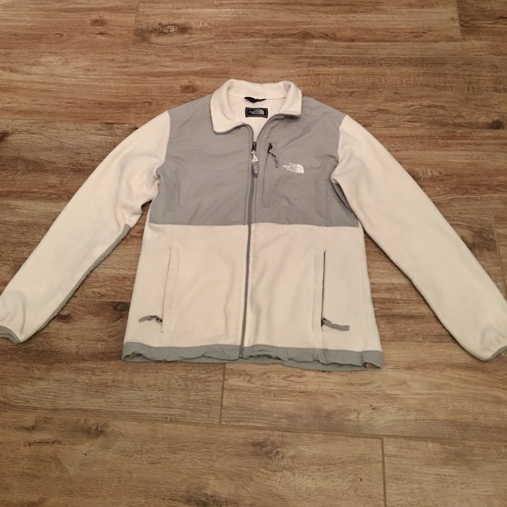 The North Face Denali Creamy White & Slate grey.