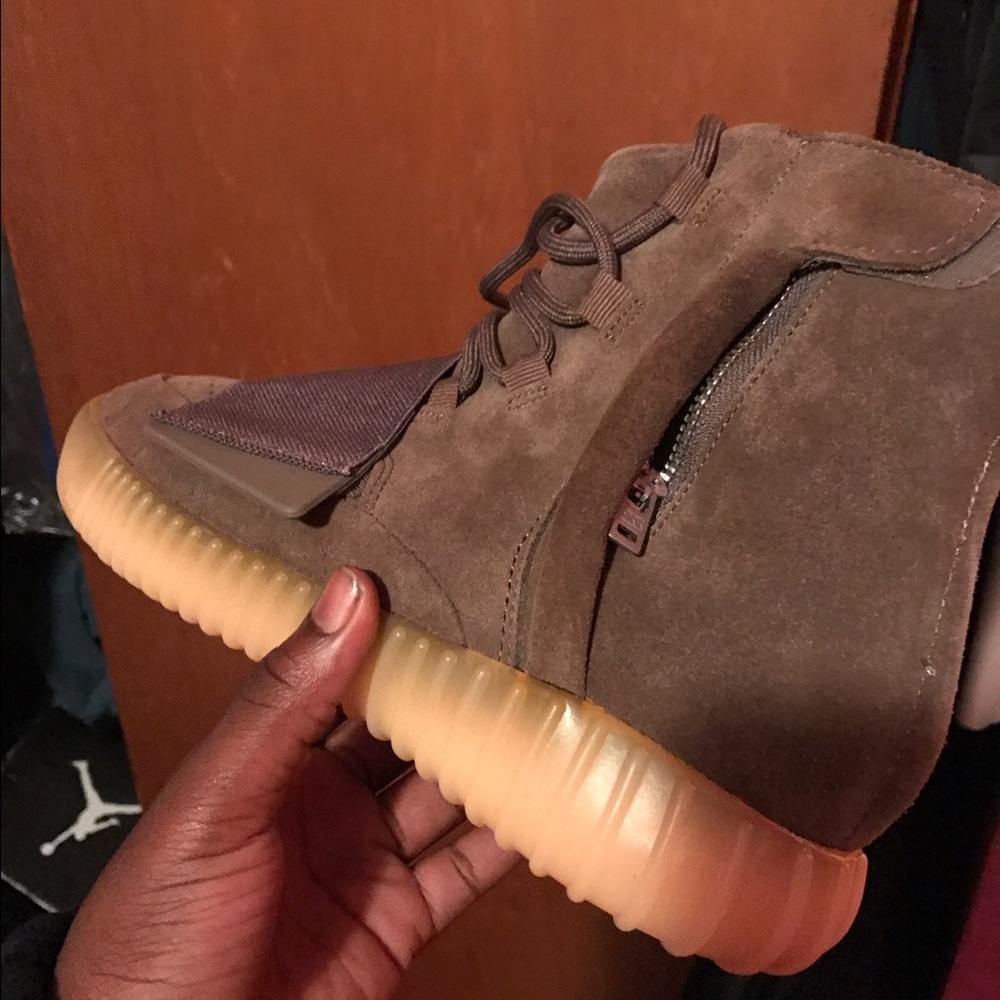 Yezzy 750 chocolate