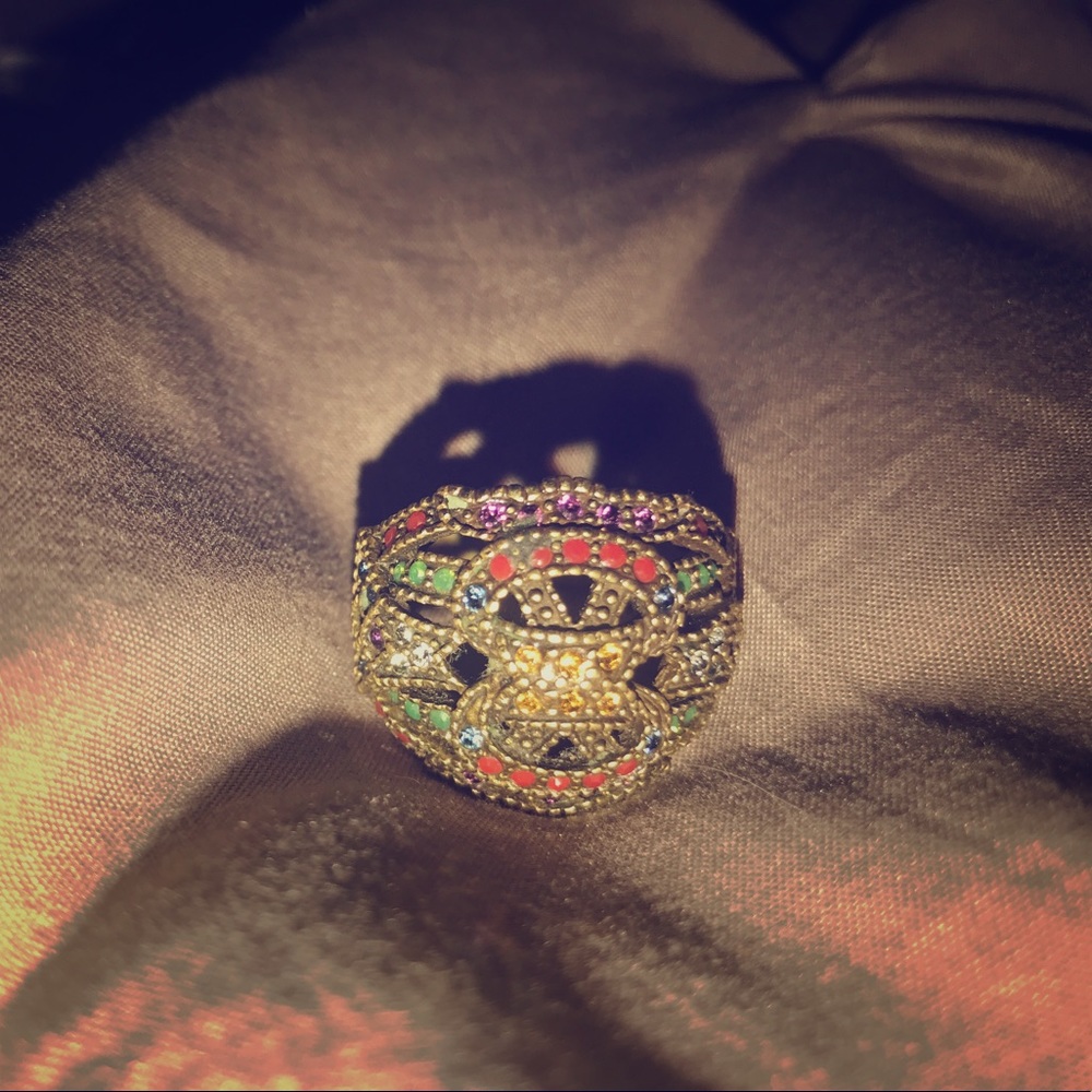 Gold ring (colorful)