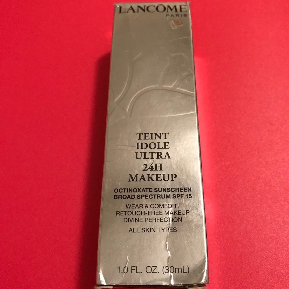 Lancome Paris Teint Idole Ultra 24H Foundation