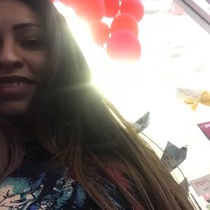 Meet your Posher, Ramona