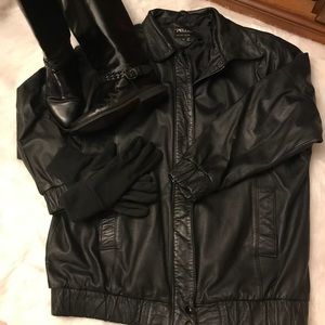 EUC Pelle Leather Jacket size Medium
