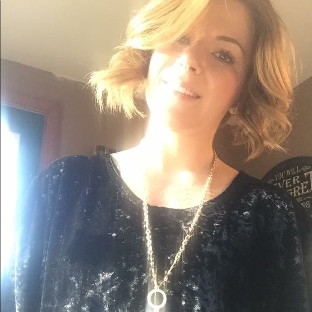 Meet your Posher, Angela