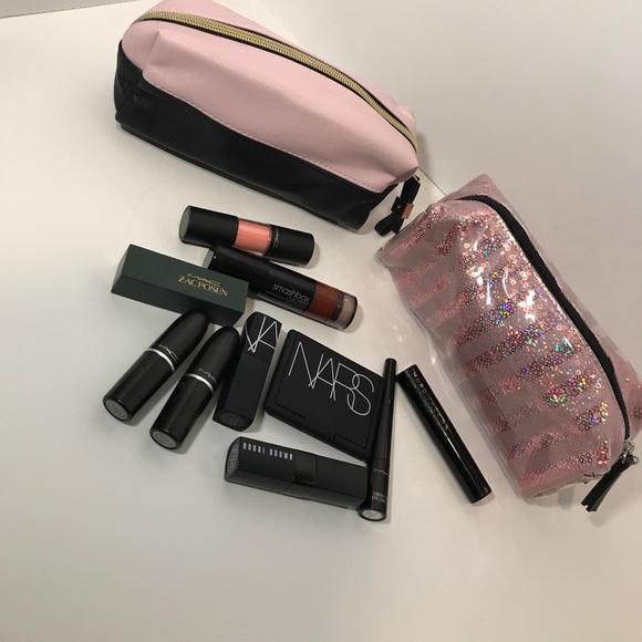 💄Victoria Secret MakeUp Bag Bundle💄 - Picture 4 of 4
