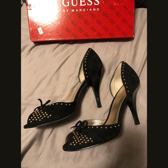Guess black peep toe heels with gold detail - Picture 2 of 3