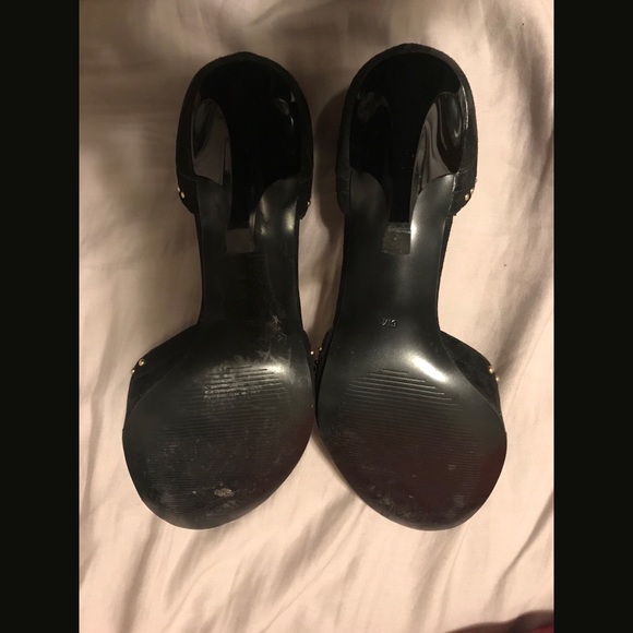 Guess black peep toe heels with gold detail - Picture 3 of 3