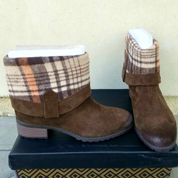 Charles by Charles David Suede Booties - Picture 4 of 6