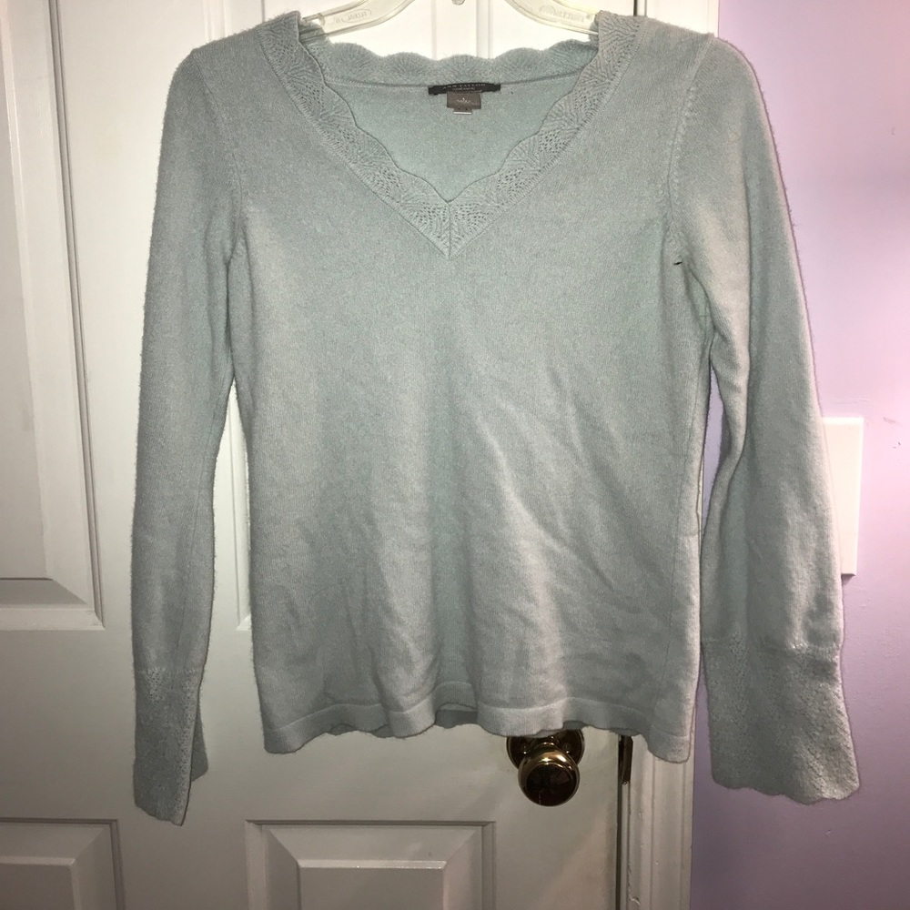 Ann Taylor Cashmere v-neck sweater
