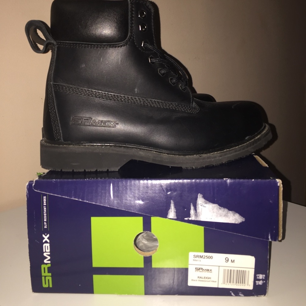 Men’s work boots