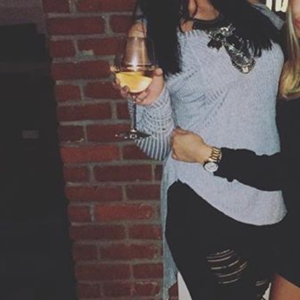 Open shoulder hi lo Top