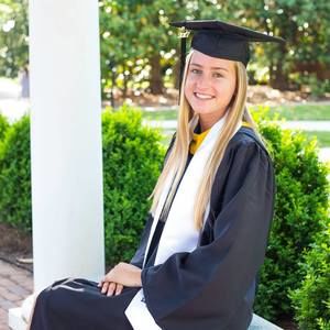 Meet your Posher, Christina