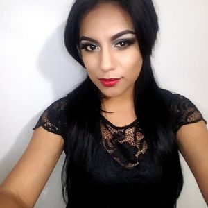 Meet your Posher, Ëlízâbëţh