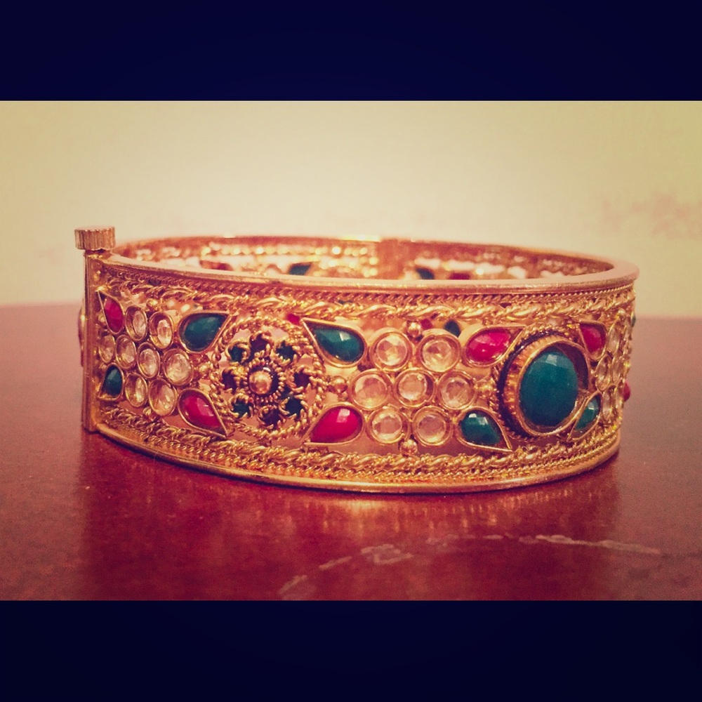 Gorgeous bracelet