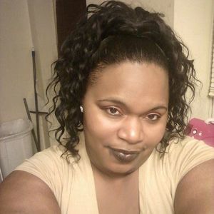 Meet your Posher, Sharonda