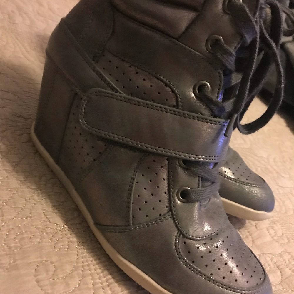 Mía Sneakers