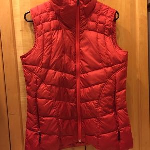Nau red women's goose down vest M