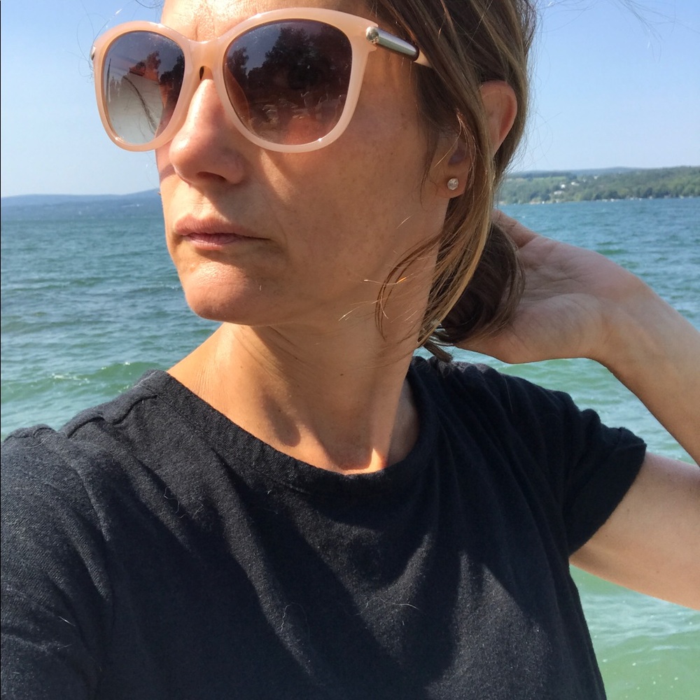 Meet your Posher, Nicole