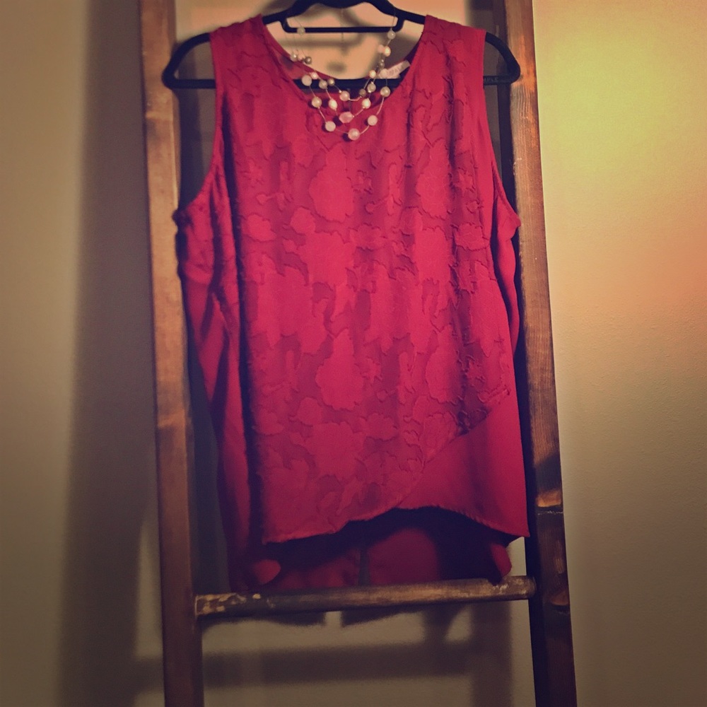 BOGO 1/2 off!!! Sleeveless Roz&Ali blouse