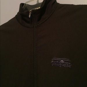 Patagonia Women’s Long Sleeve Black Quarter Zip