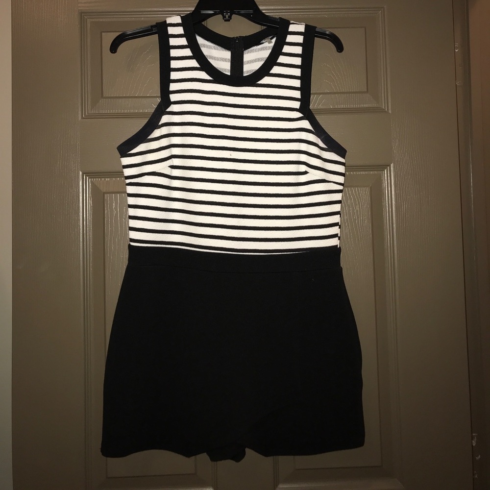 ENVELOPE SKIRT ZIP UP ROMPER
