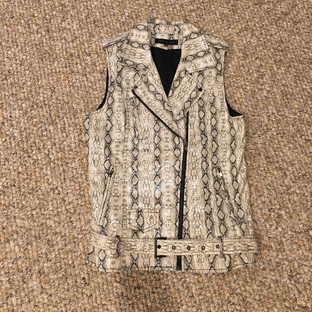 Belted vest