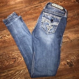 ROCK REVIVAL SKINNIES