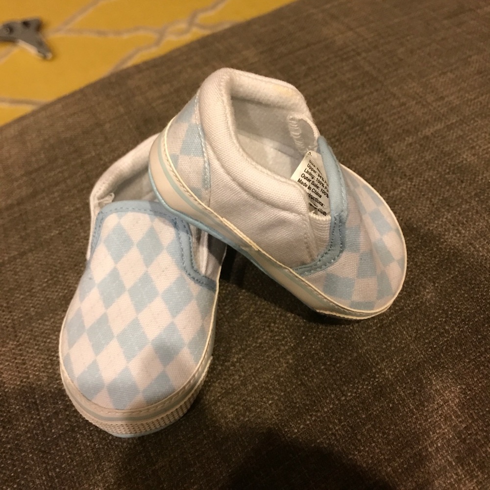 Newborn shoes white and blue
