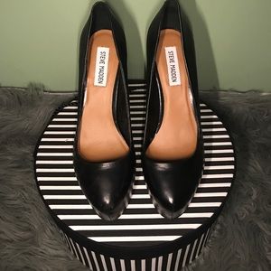 Steve Madden Platform Pumps