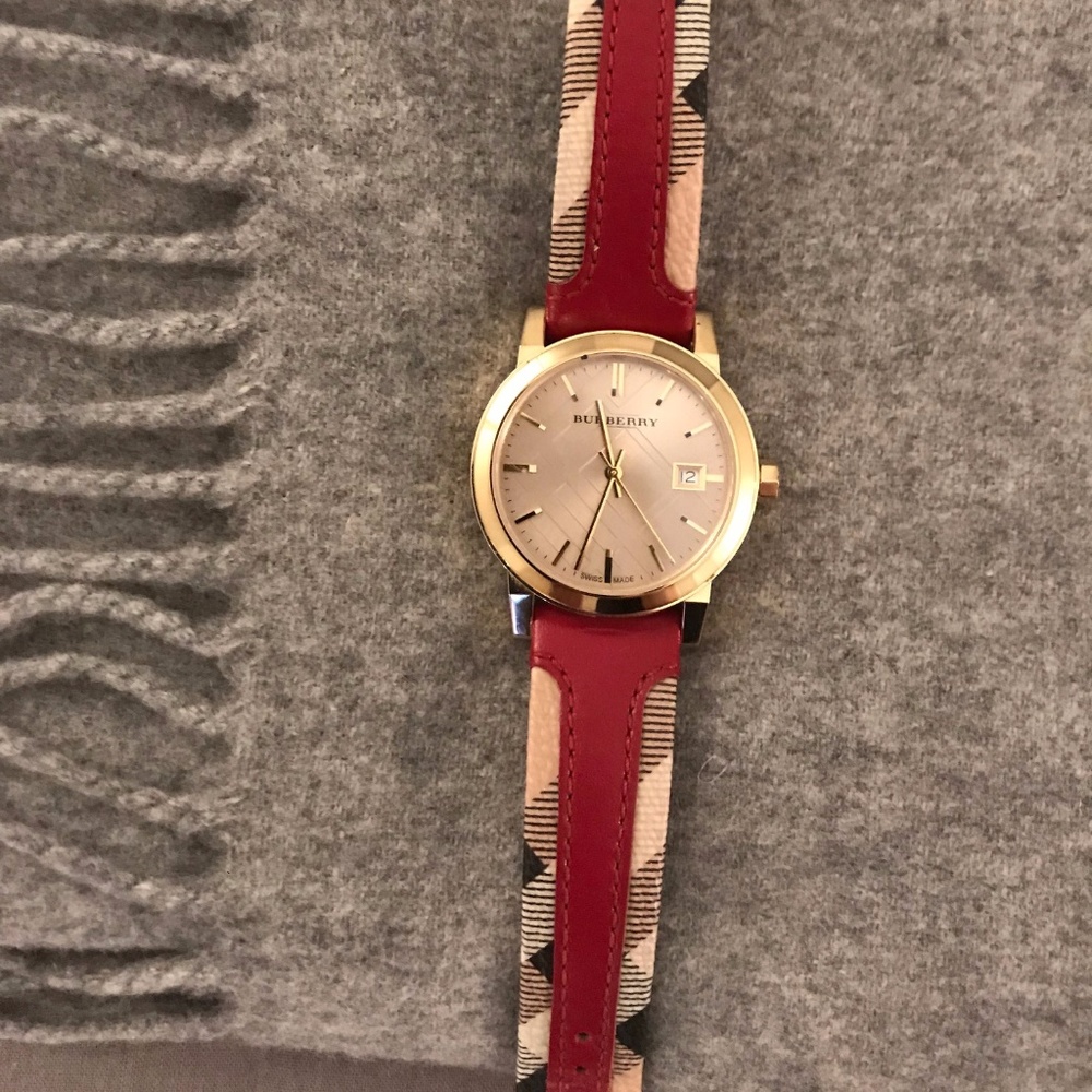 Burberry classic watch