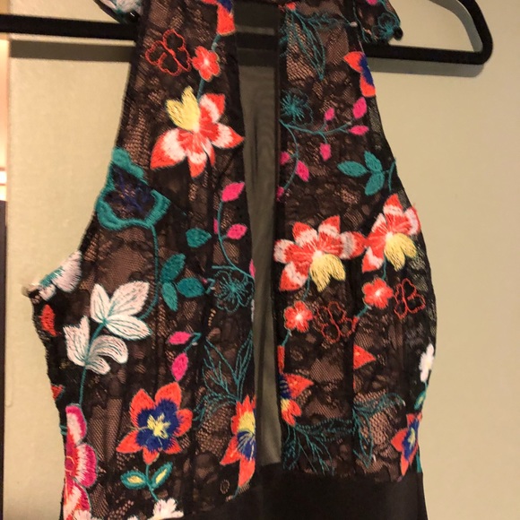 NWT BEAUTIFUL PROM DRESS - Picture 2 of 8