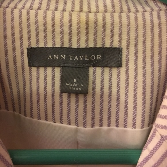 EUC Ann Taylor blazer. Size 8 - Picture 5 of 7
