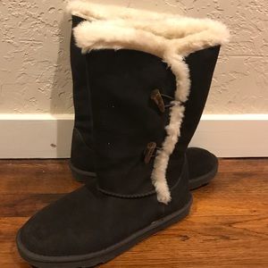 Sonoma brown furry boots