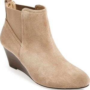 Sole Society Addison Bootie 7.5 Taupe NIB