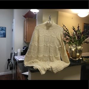 ALPACA women’s bell sleeve sweater (hand crochet)